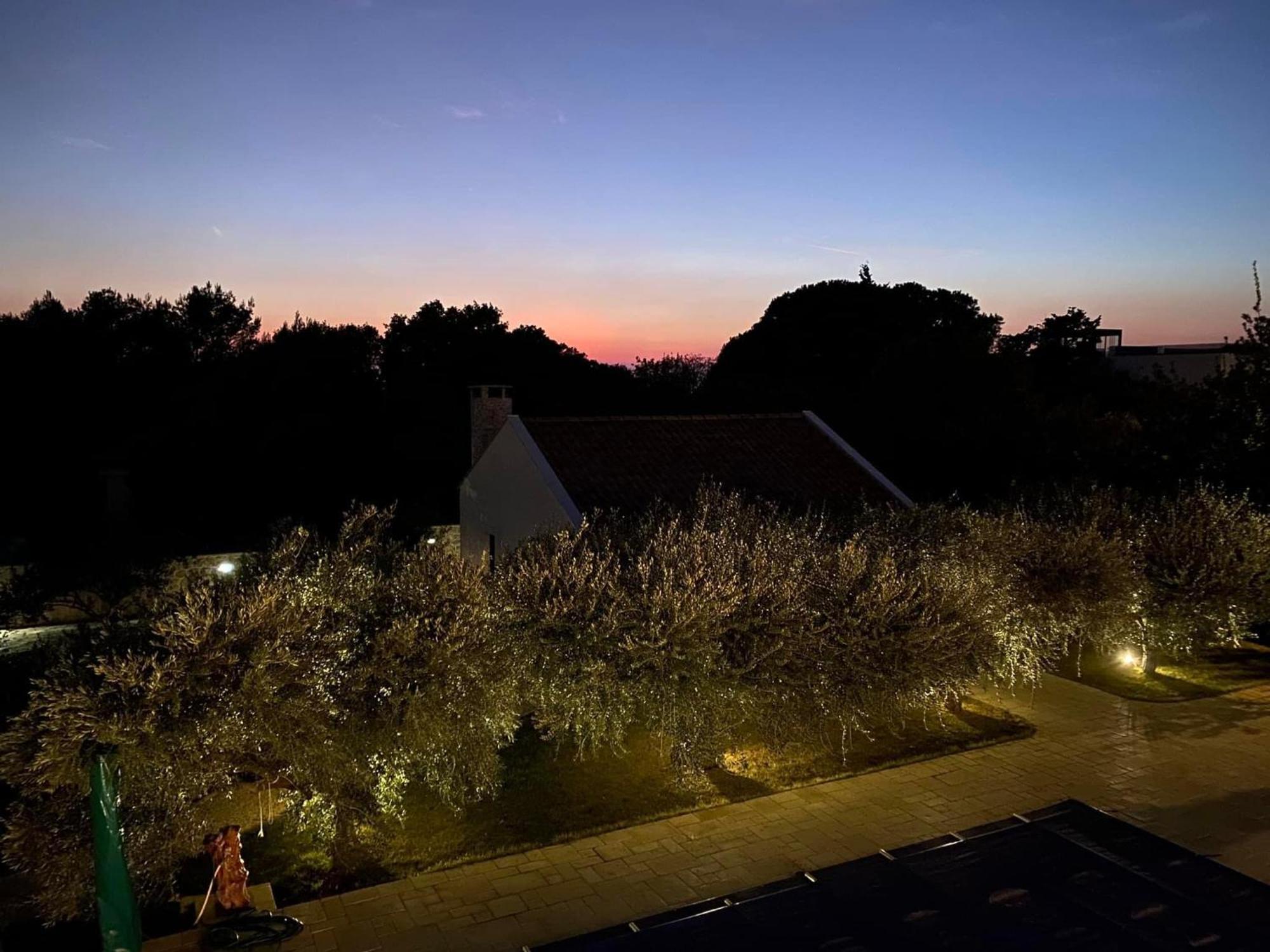 Villa Jalan Vrsi Exteriér fotografie