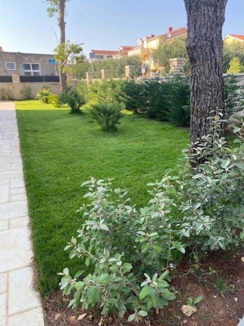 Villa Jalan Vrsi Exteriér fotografie