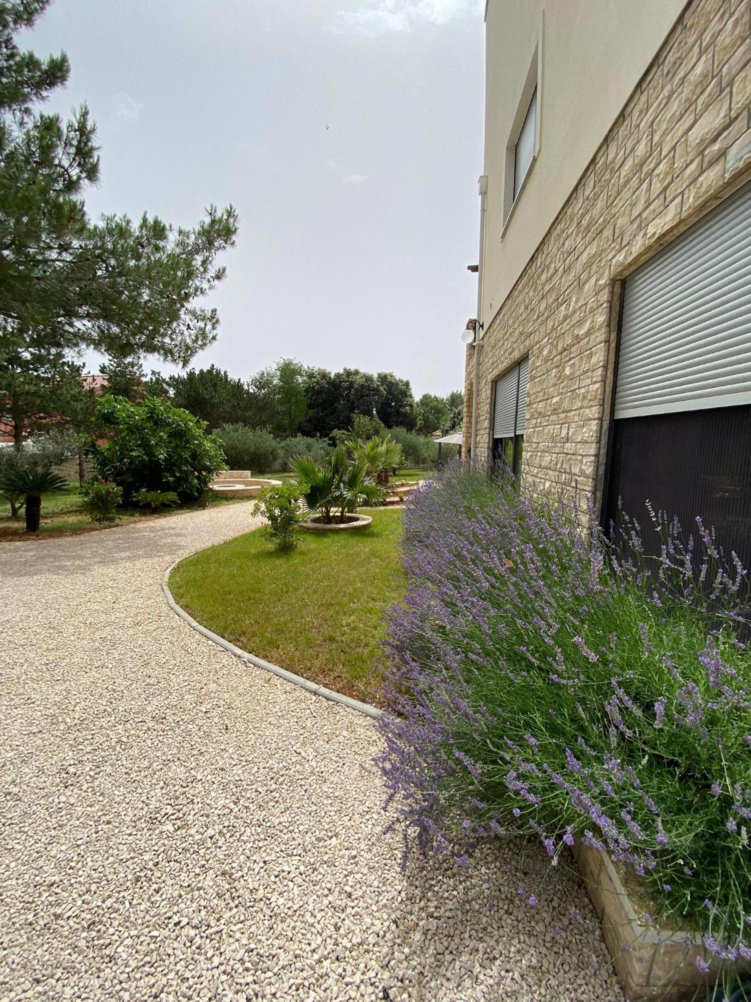 Villa Jalan Vrsi Exteriér fotografie